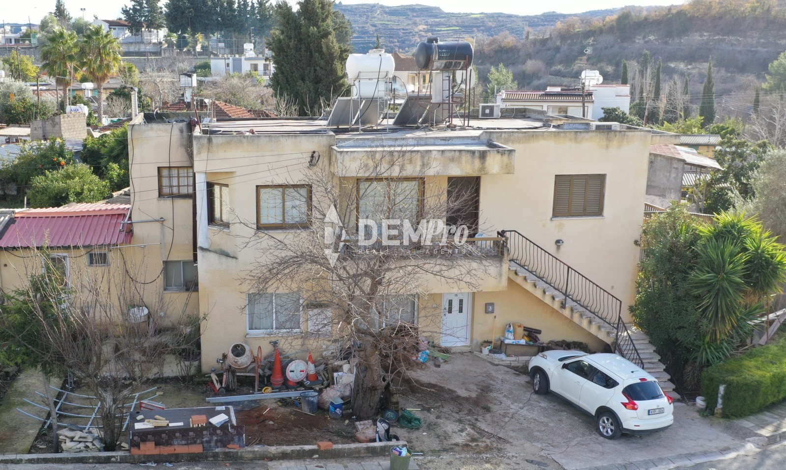 For Sale House in Stroumbi - Paphos 