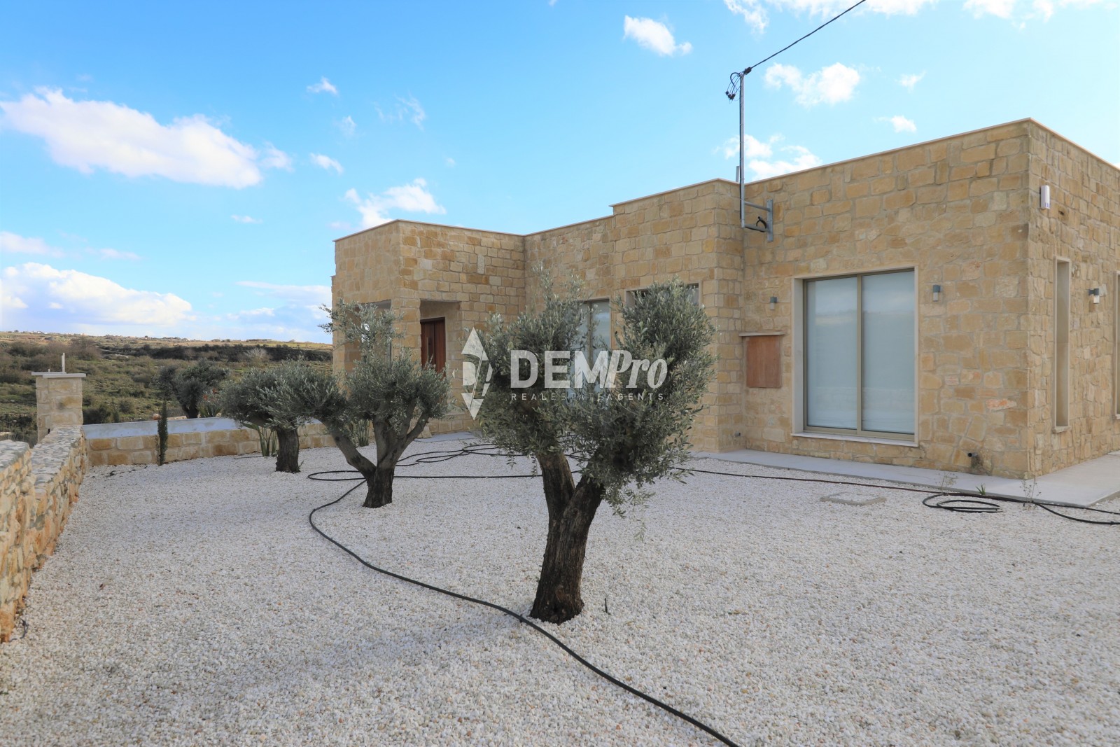 For Sale Bungalow in Paphos - Arodes 