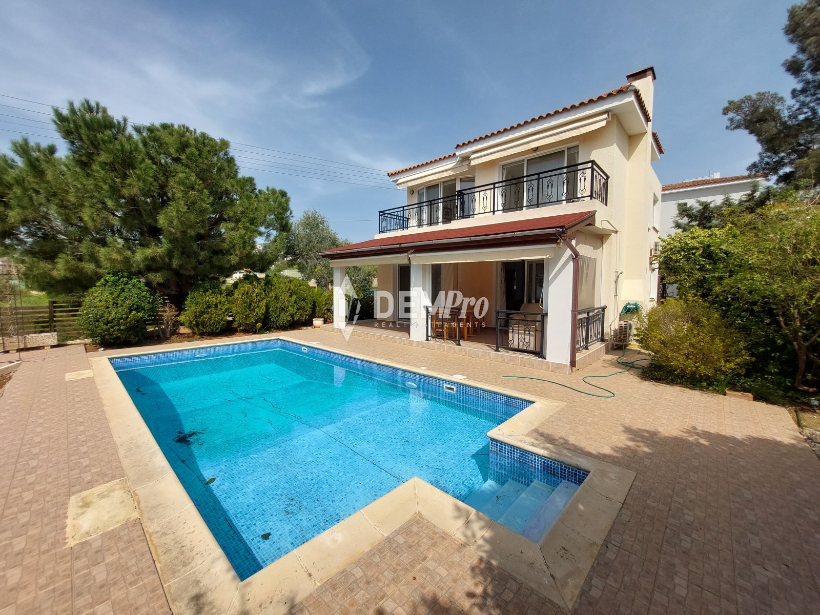 For Sale 4 Bedroom Villa in Lower Tala 