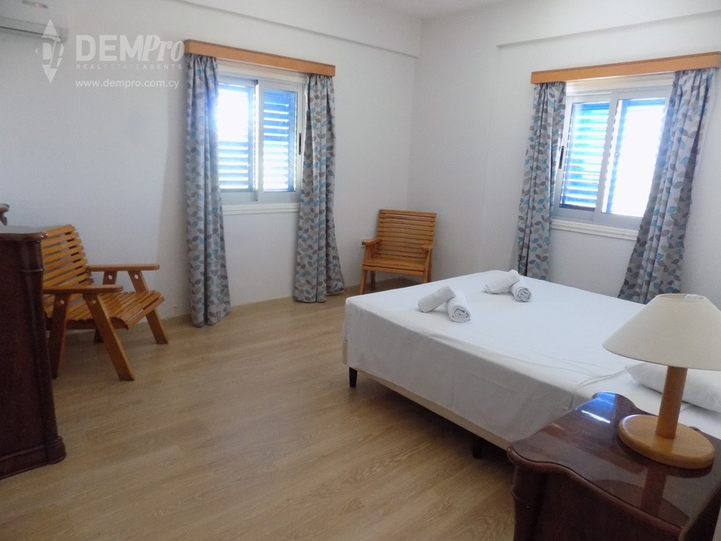 For Sale Luxury Villa in Peyia - St.George - Akamas Area