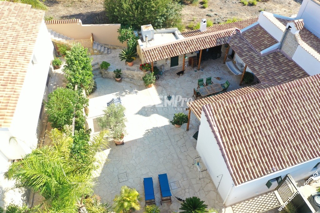 Luxury Villa For Sale in Mesa Chorio - Paphos - Cyprus