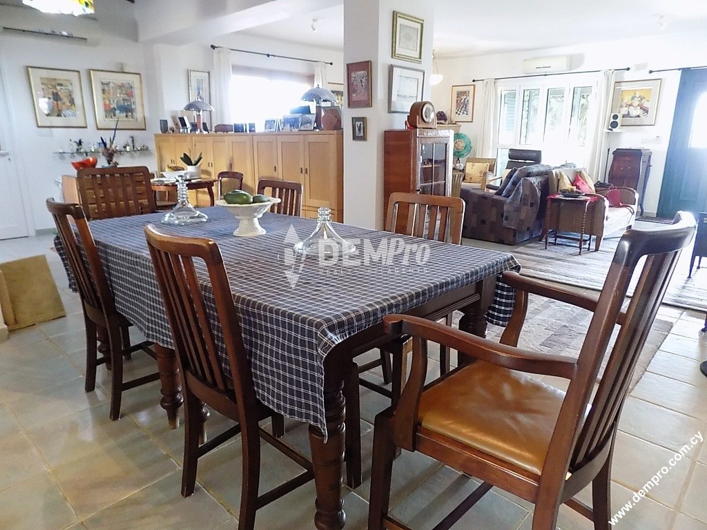 Luxury Villa For Sale in Mesa Chorio - Paphos - Cyprus