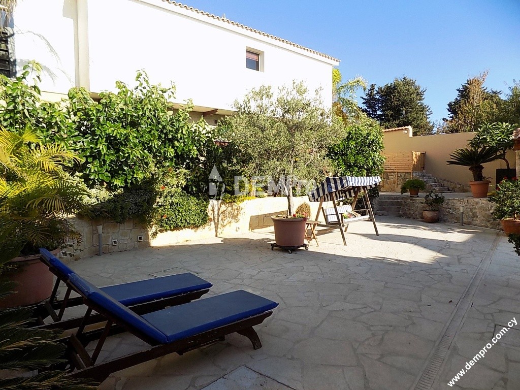 Luxury Villa For Sale in Mesa Chorio - Paphos - Cyprus