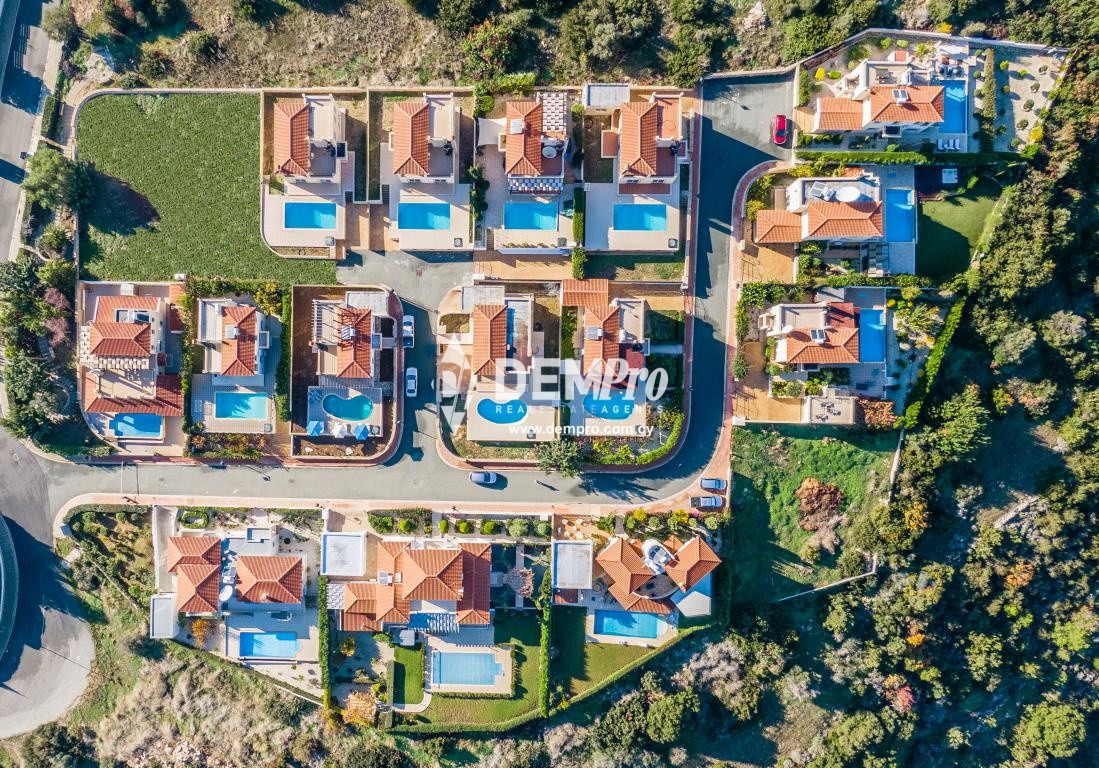 For Sale Villa in Neo Chorio - Prengos, Paphos - Cyprus