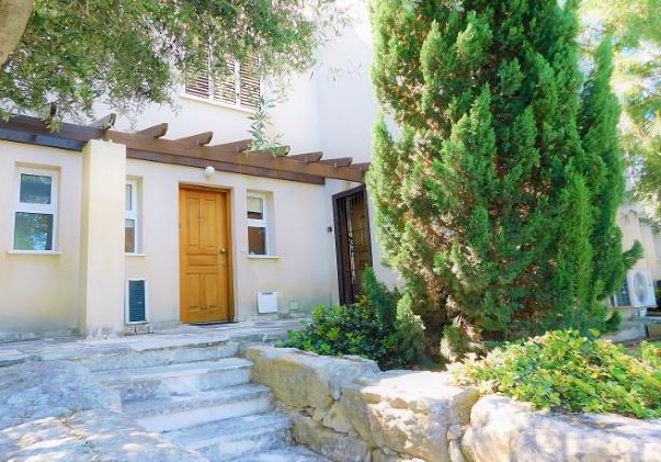 For Sale Townhouse in Kato Paphos - Universal Area - Paphos - Cyprus 