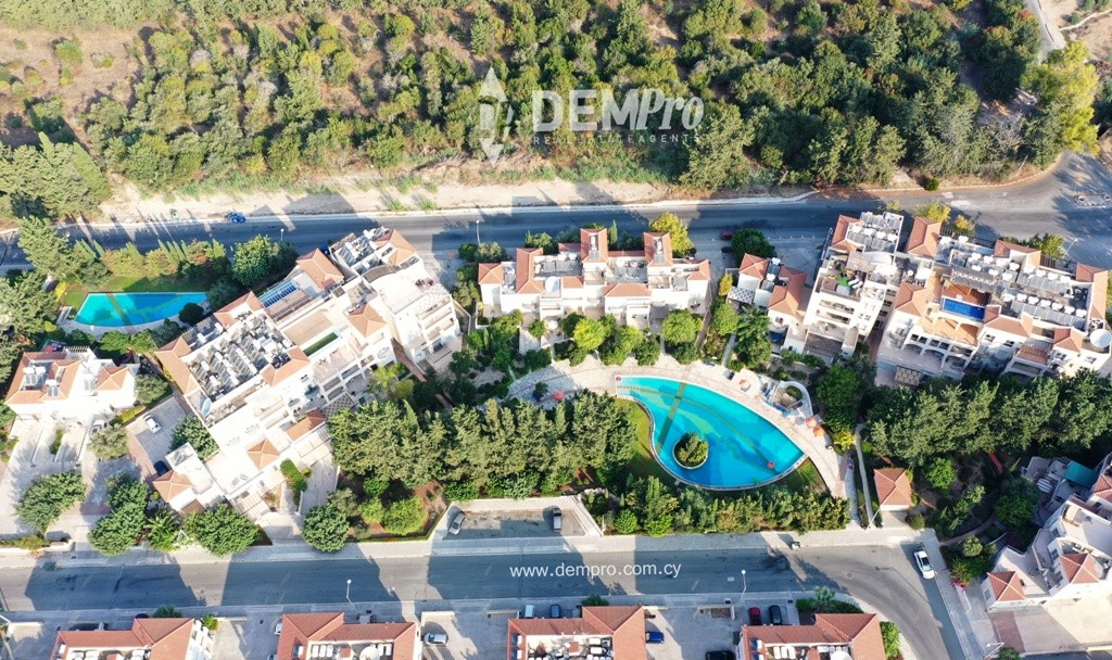 For Sale Townhouse in Kato Paphos - Universal Area - Paphos - Cyprus 