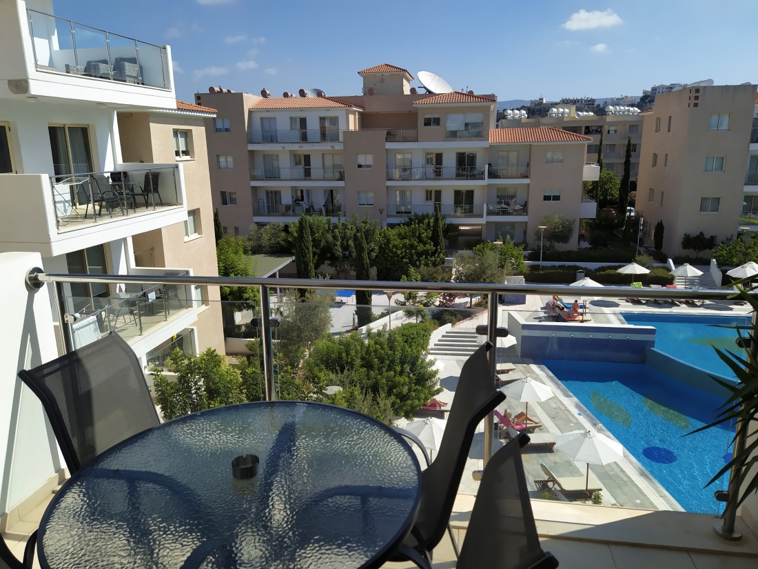 For Sale 2 Bedroom Apartment in Elyisa Park - Kato Paphos Universal 