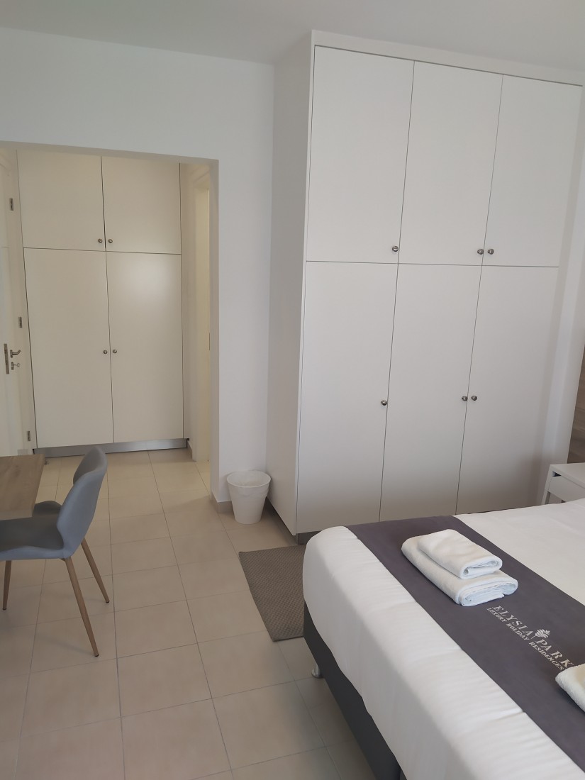 For Sale 2 Bedroom Apartment in Elyisa Park - Kato Paphos Universal 