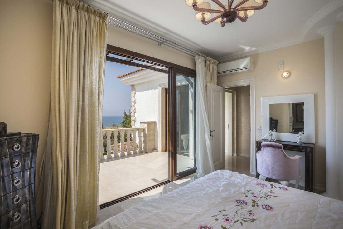 For Sale Villa in Argaka - Paphos 