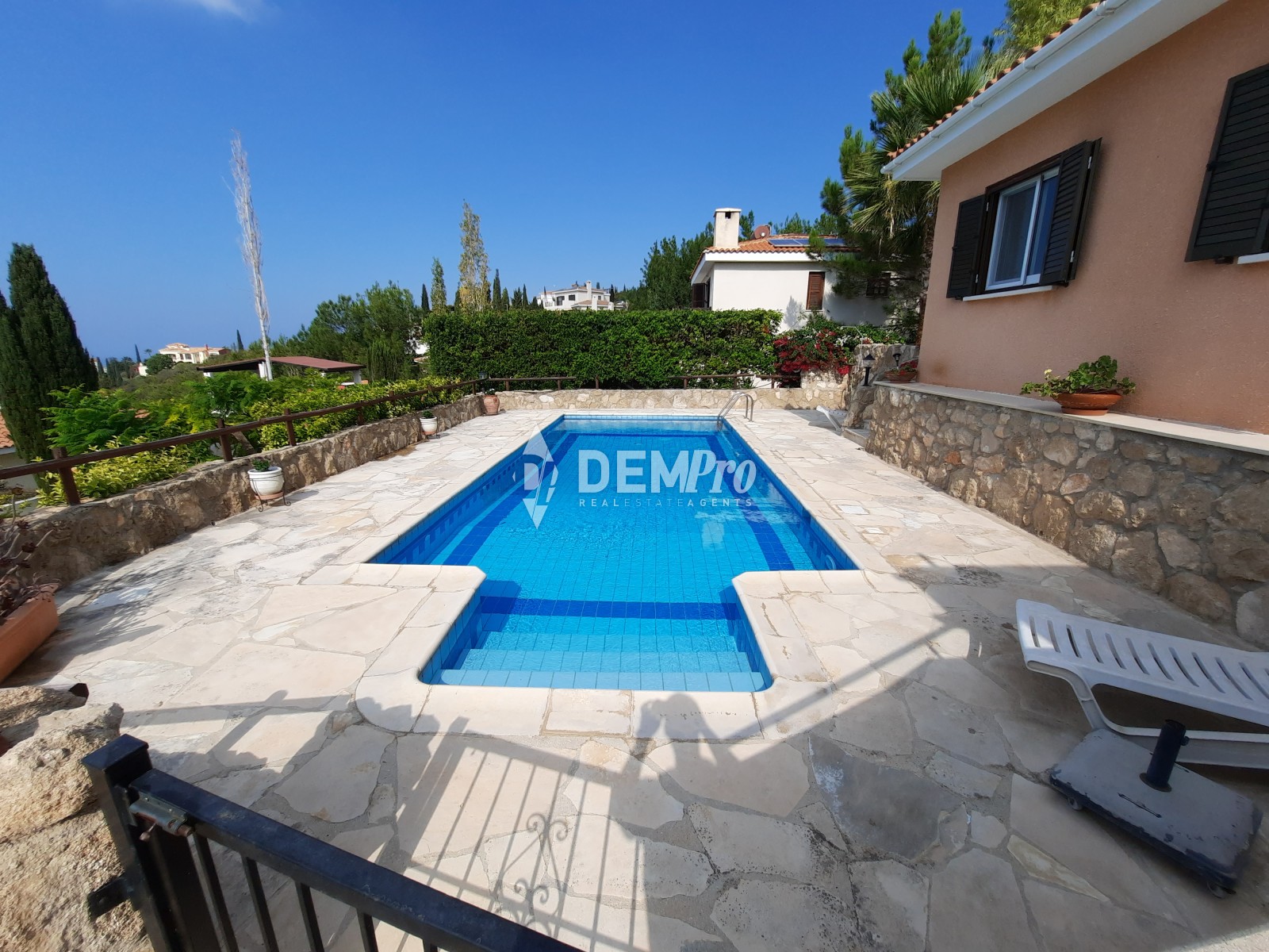 For Sale 3 Bedroom Villa in Kamares - Tala - Paphos 