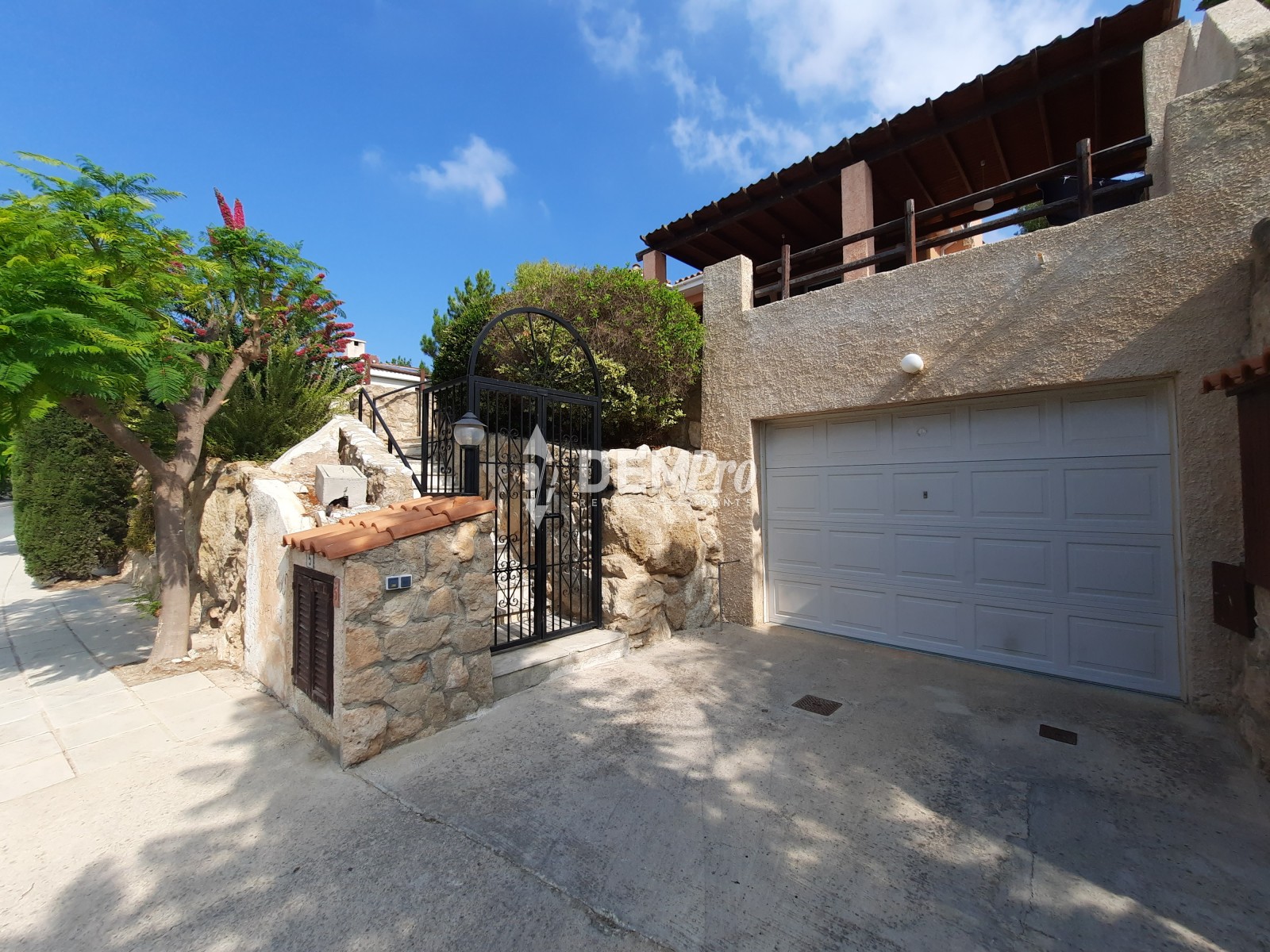 For Sale 3 Bedroom Villa in Kamares - Tala - Paphos 