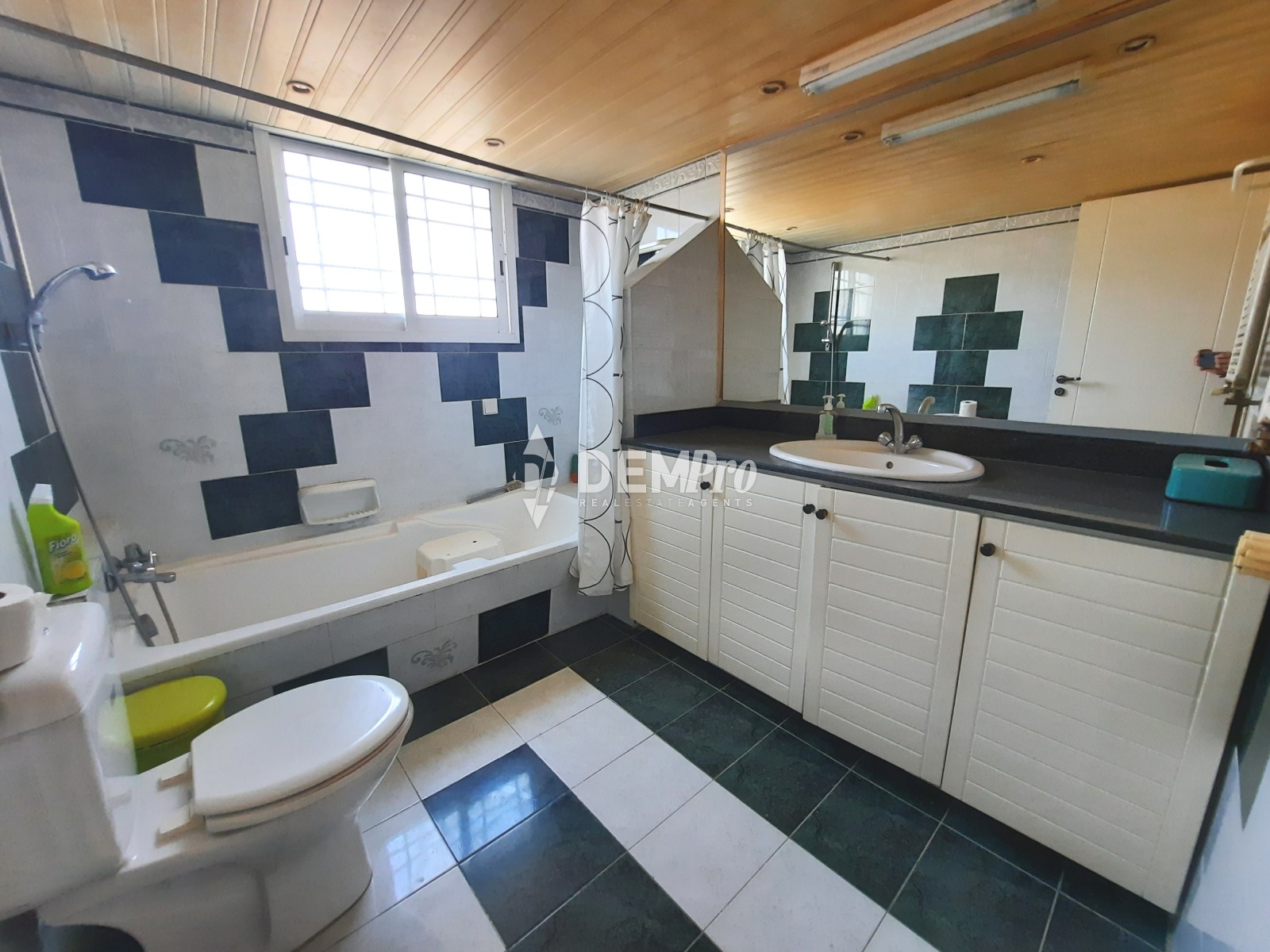 For Sale 4 Bedroom Detached House in Geroskipou - Paphos 