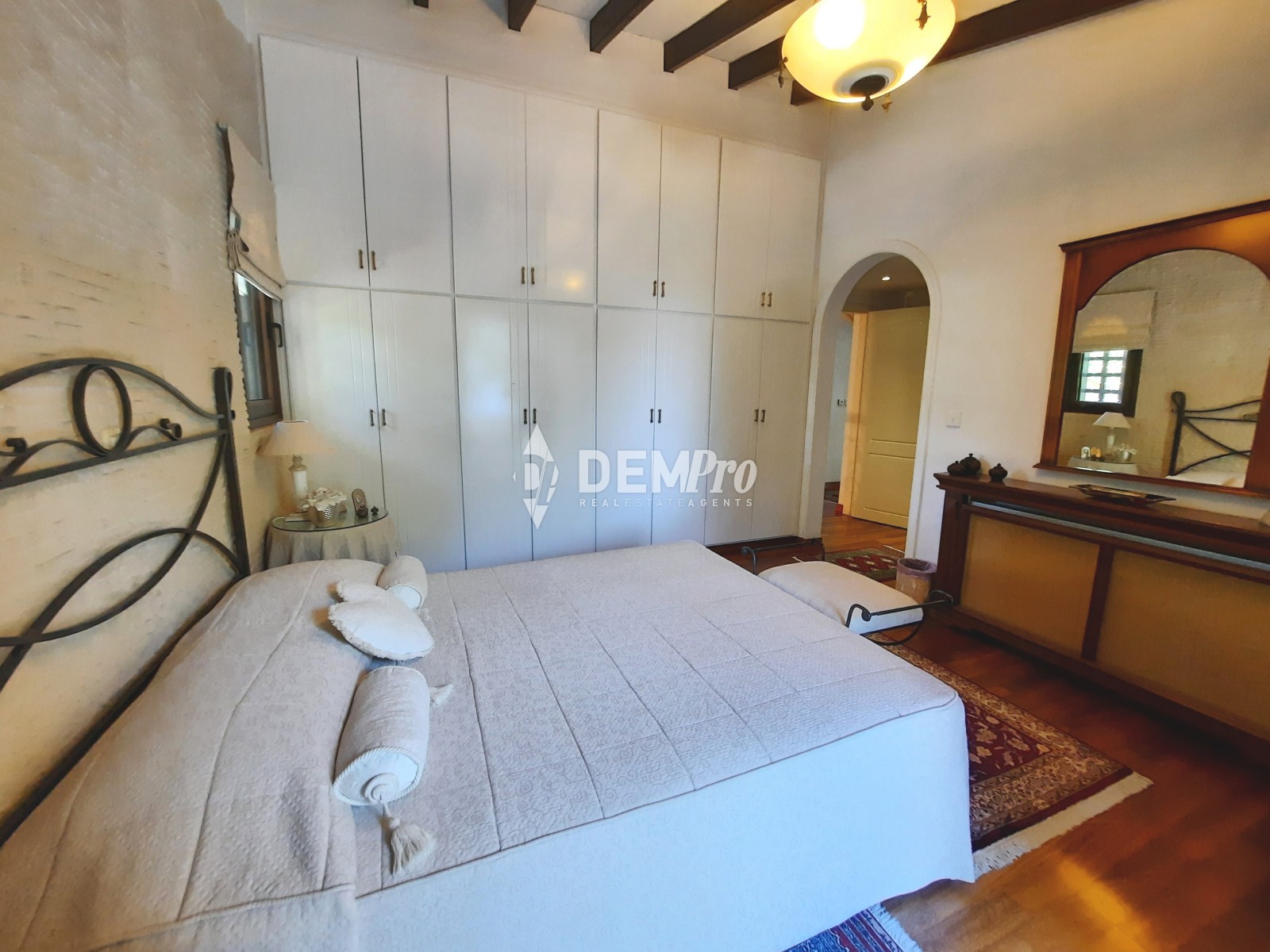For Sale 4 Bedroom Luxury Villa in Kamares - Tala Village - Paphos 