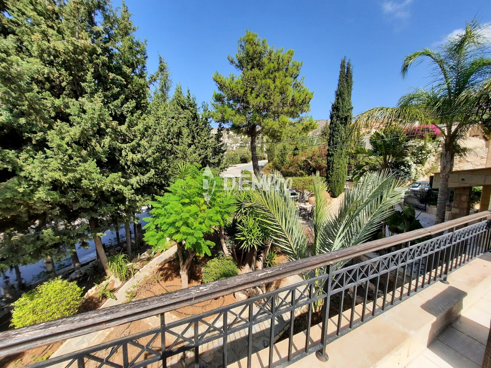 For Sale 4 Bedroom Luxury Villa in Kamares - Tala Village - Paphos 