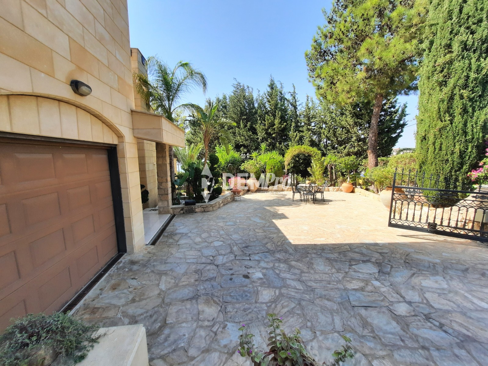 For Sale 4 Bedroom Luxury Villa in Kamares - Tala Village - Paphos 