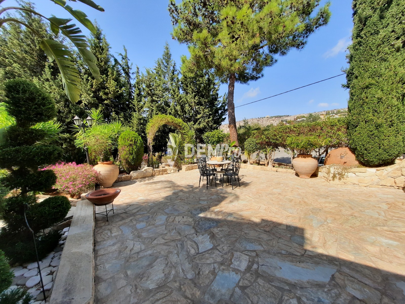 For Sale 4 Bedroom Luxury Villa in Kamares - Tala Village - Paphos 