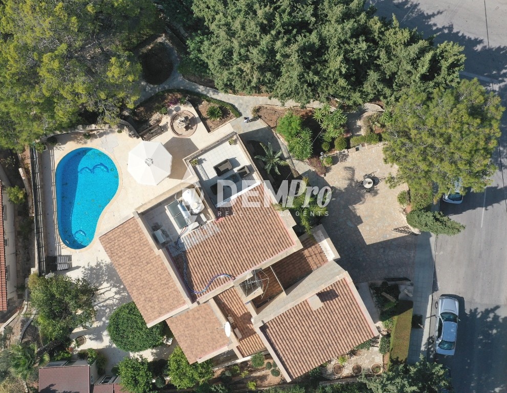 For Sale 4 Bedroom Luxury Villa in Kamares - Tala Village - Paphos 