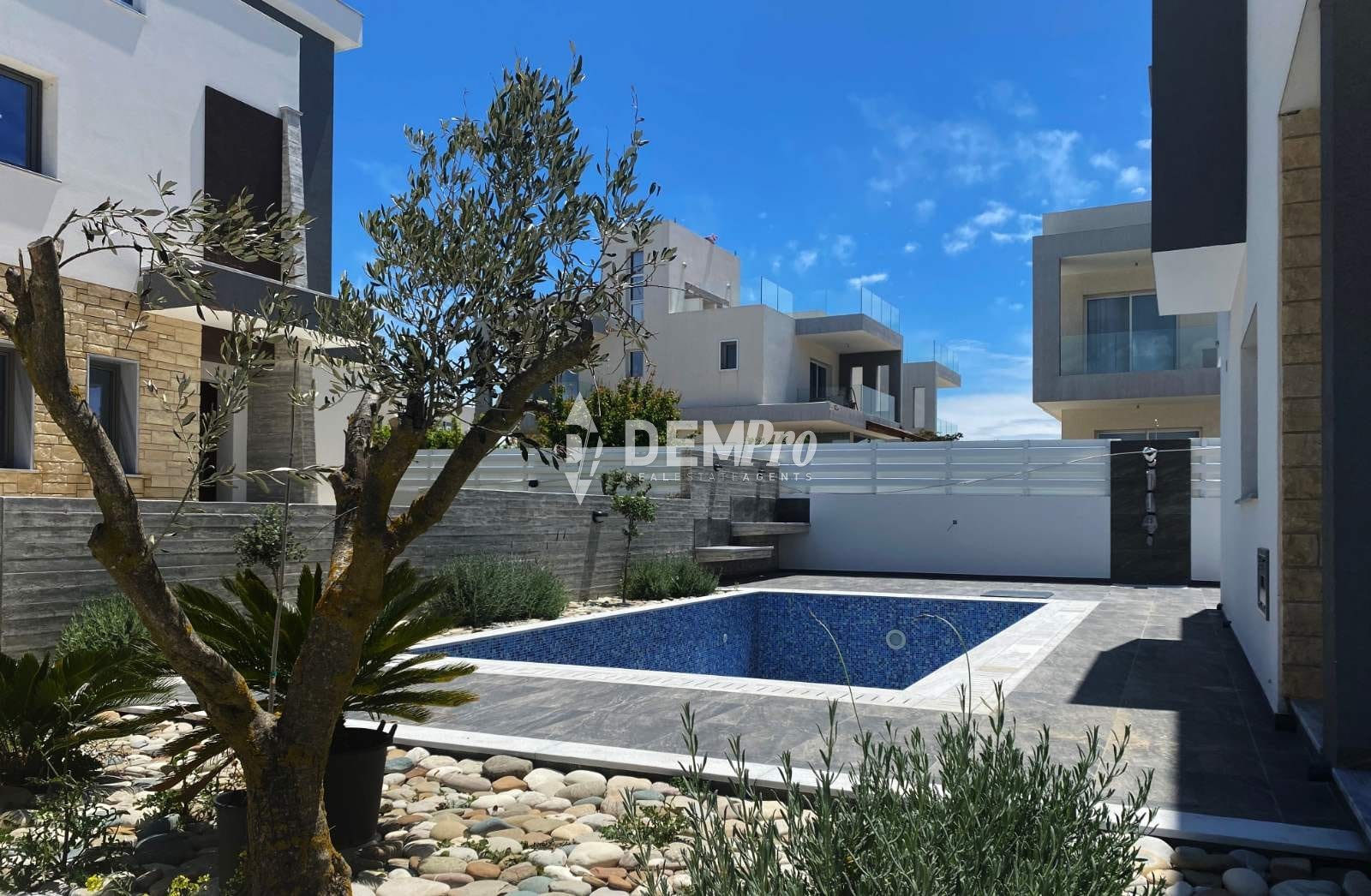 Luxury Villas For Sale in Paphos Near the Beach