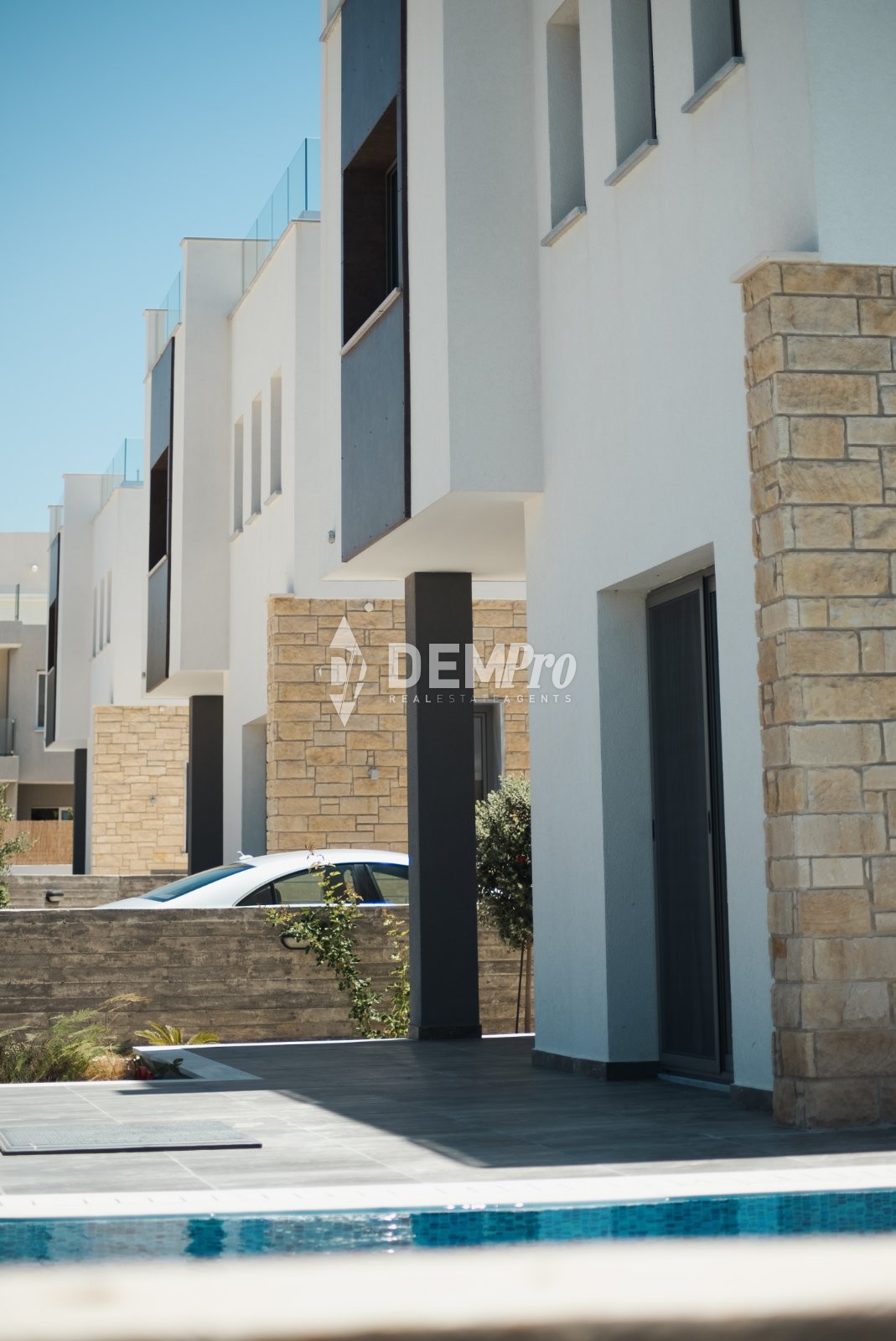 Luxury Villas For Sale in Paphos Near the Beach