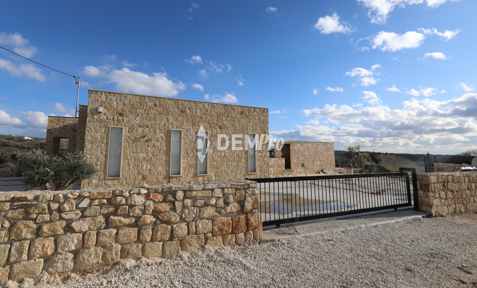 For Sale Bungalow in Paphos - Arodes 
