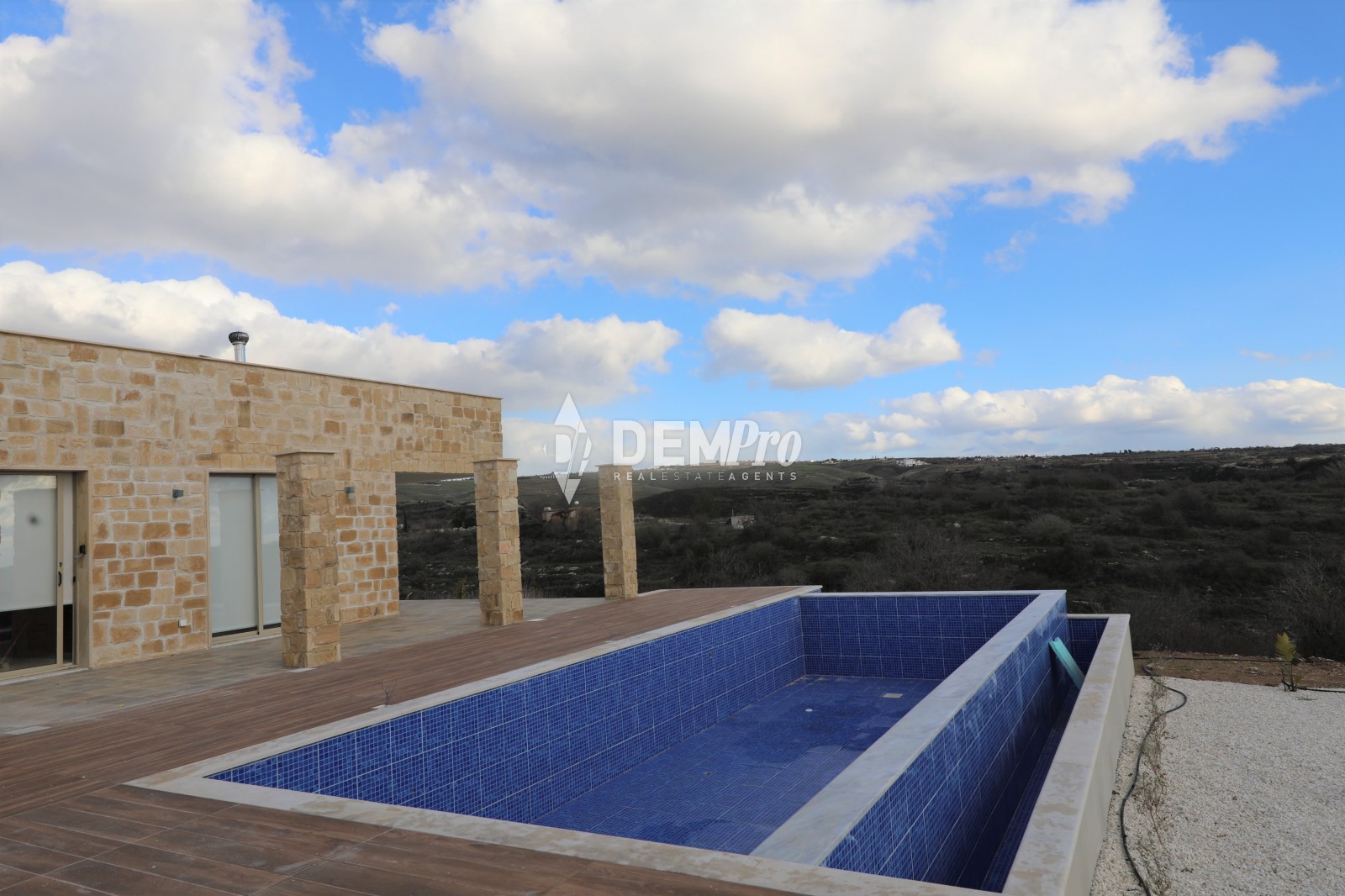 For Sale Bungalow in Paphos - Arodes 