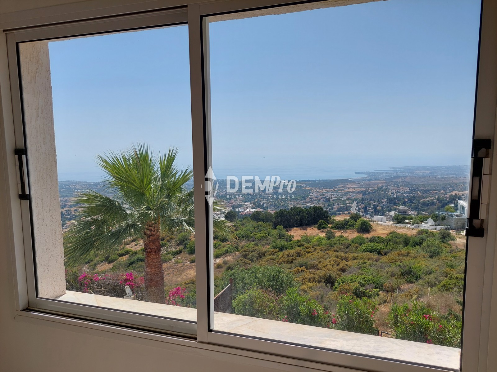 For Sale Villa in Tala - Melissovounos 