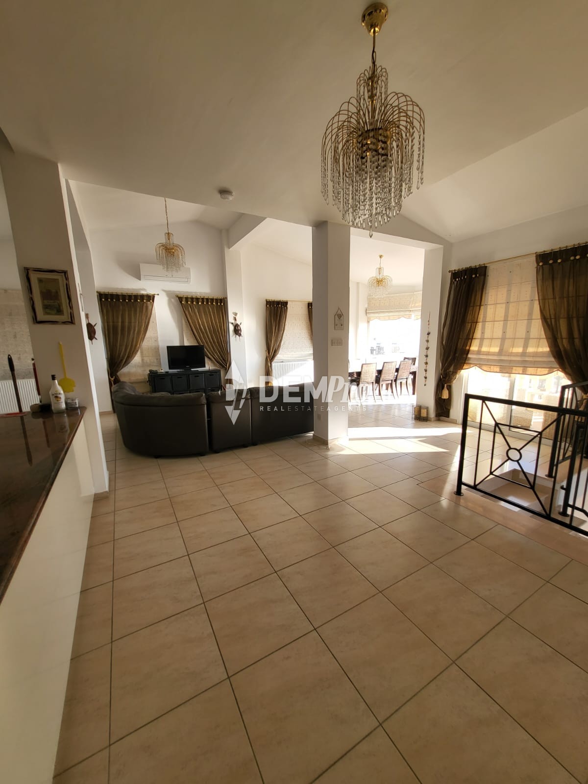 For Sale 4 Bedroom Villa in Mesogi Paphos