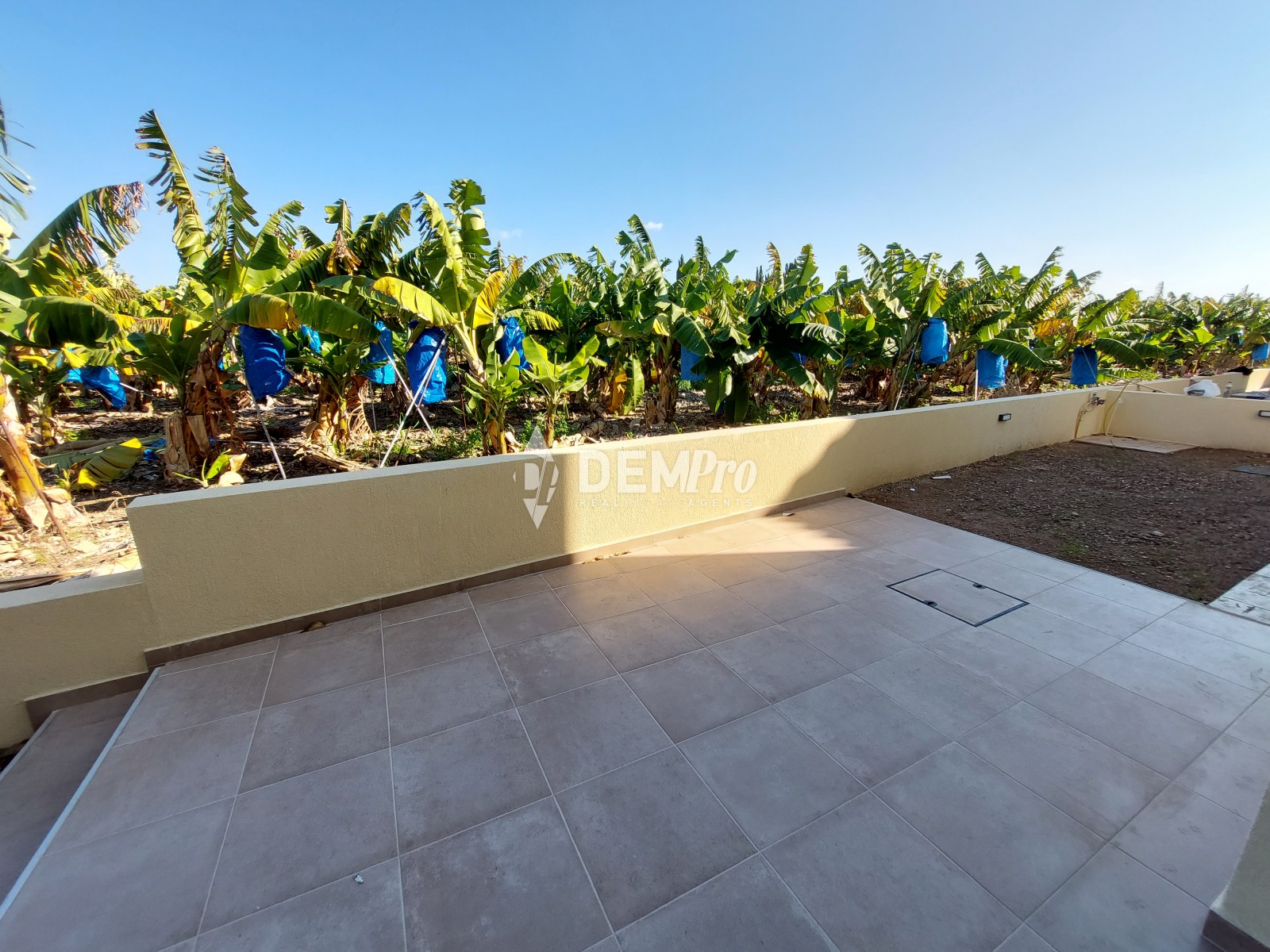 Luxury Villa 3 Bedroom For Sale in Paphos Near the Beach