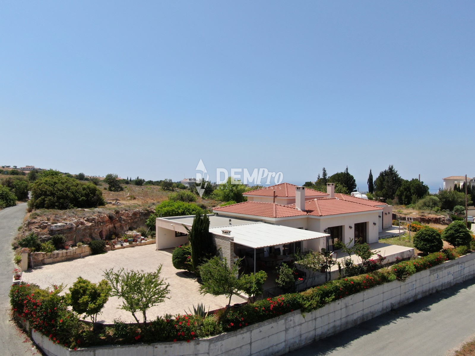 For Sale Exclusive Bungalow in Konia - Paphos 