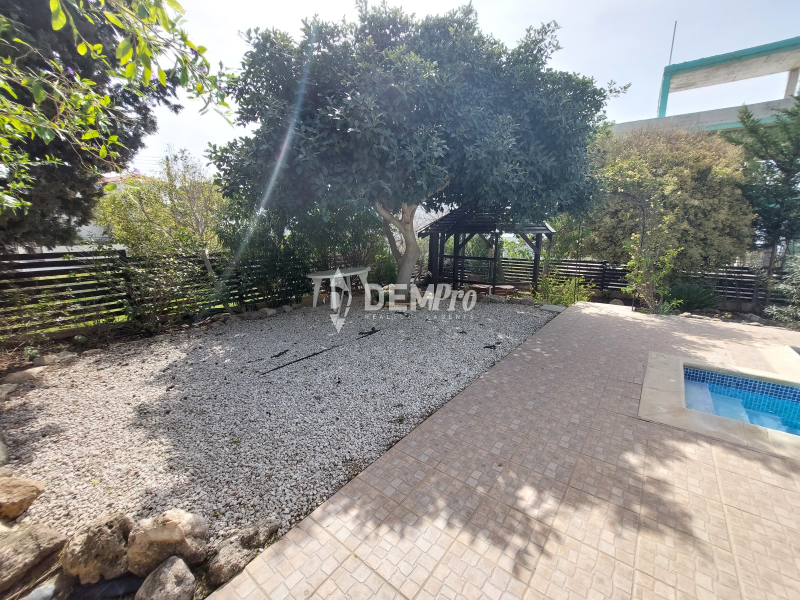 For Sale 4 Bedroom Villa in Lower Tala 