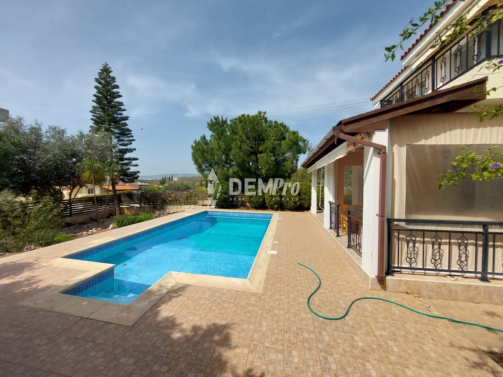 For Sale 4 Bedroom Villa in Lower Tala 