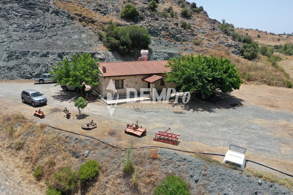 For Sale Country House in Choletria of Paphos - Cyprus 