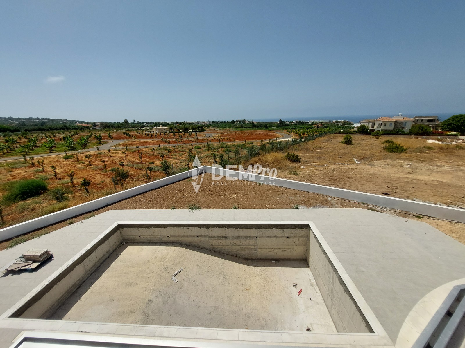 For sale 4 bedroom villa in pegia st george 