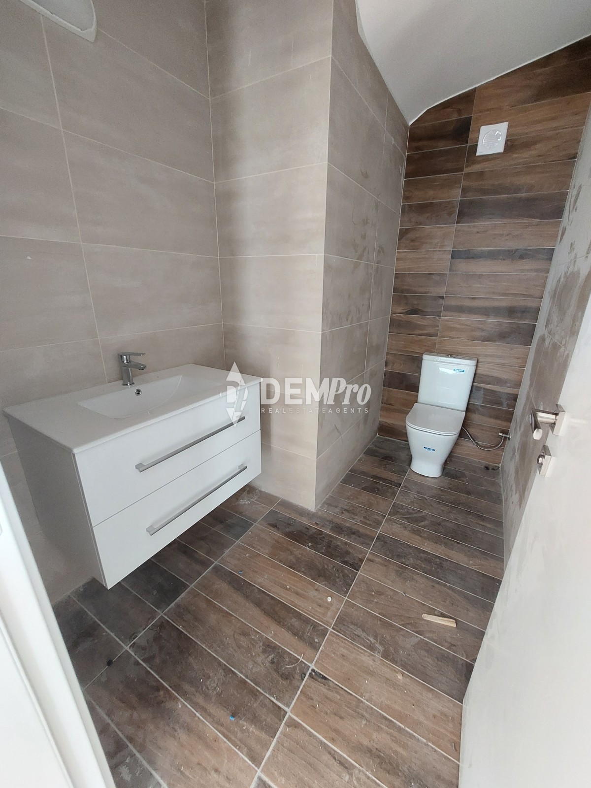 For sale 4 bedroom villa in pegia st george 