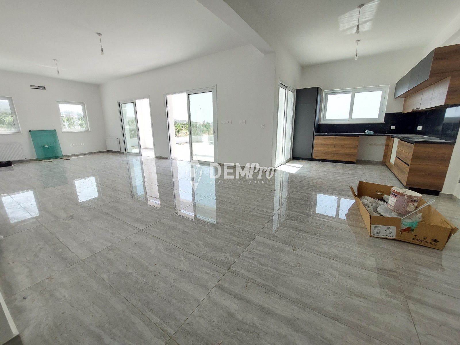 For sale 4 bedroom villa in pegia st george 