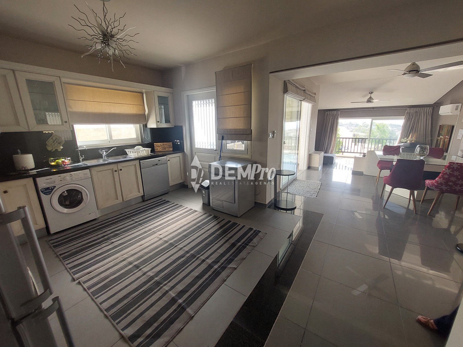 For Sale Villa in Chloraka
