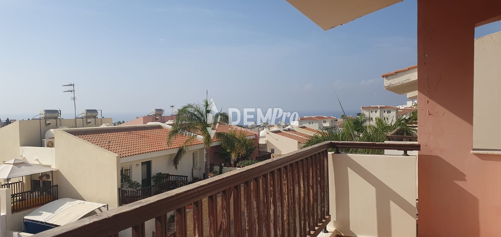 2 bedroom apartment in chloraka with Sea views