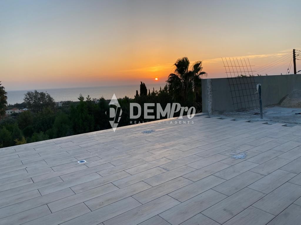 Completely Renovated & Modernised 3 Bedroom Villa in the Sea Caves- Peyia