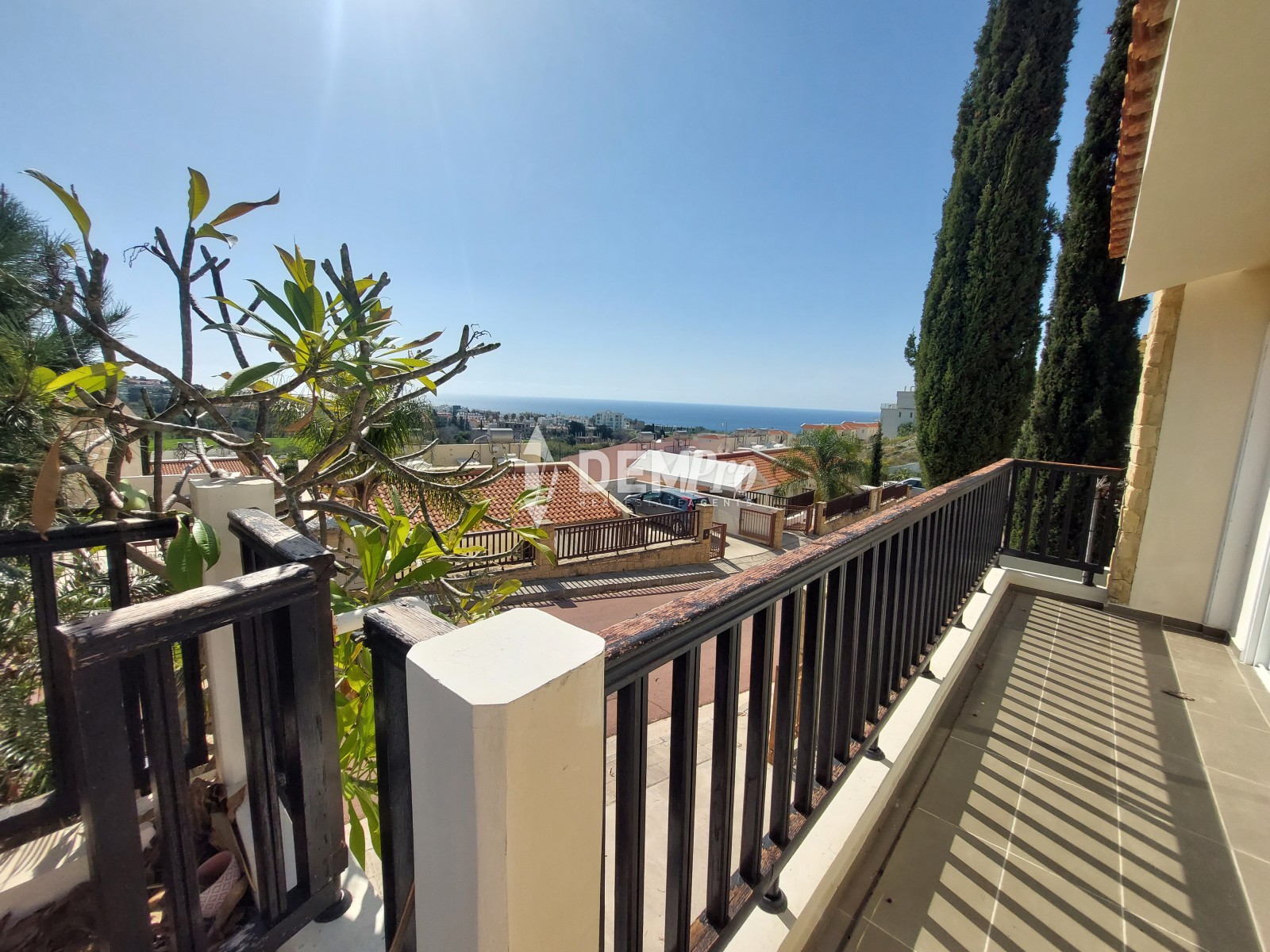 For Sale Villa in Chloraka