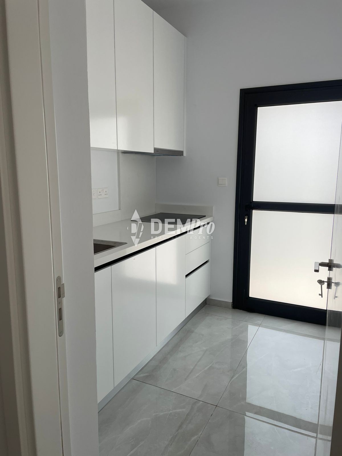 MODERN BUILD 4 BEDROOM VILLAS IN LOWER CHLORAKA