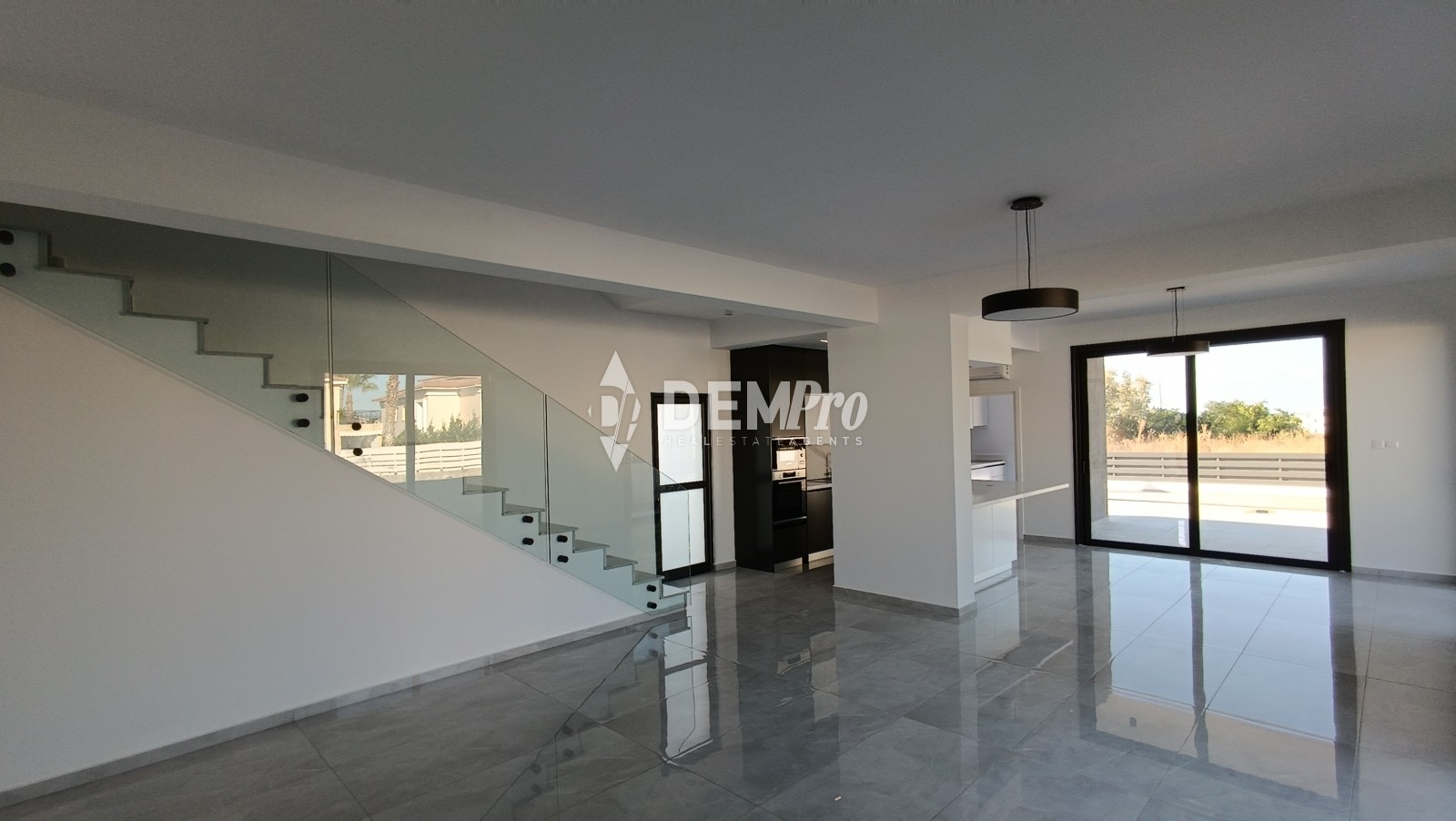 MODERN BUILD 4 BEDROOM VILLAS IN LOWER CHLORAKA