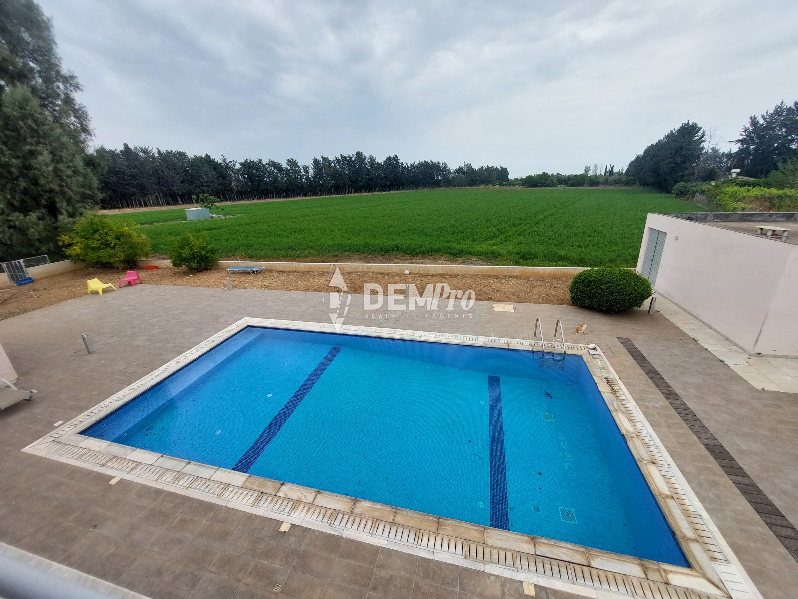 For Sale 5 Bedroom Villa in Lower Yeroskipou 