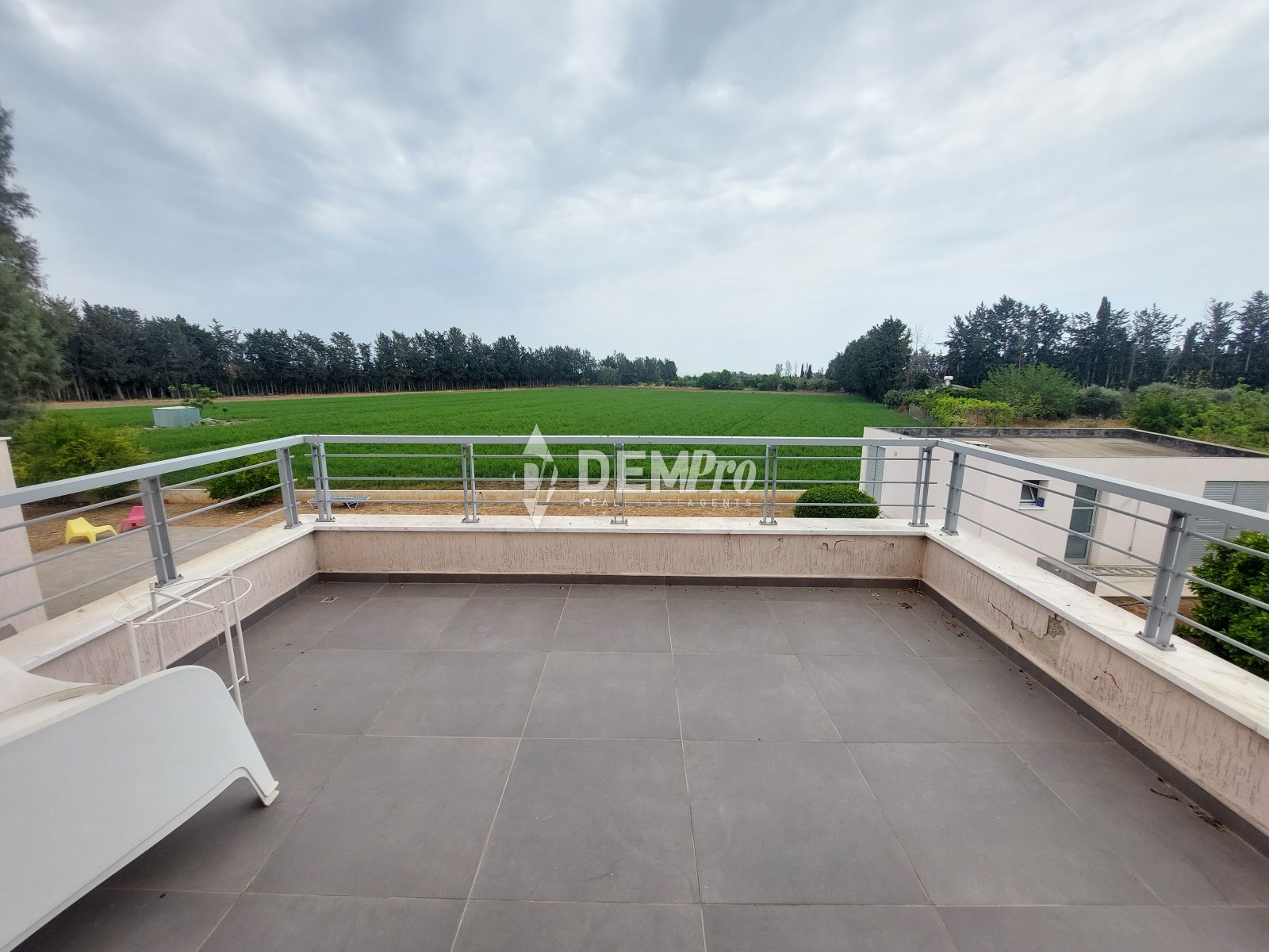 For Sale 5 Bedroom Villa in Lower Yeroskipou 