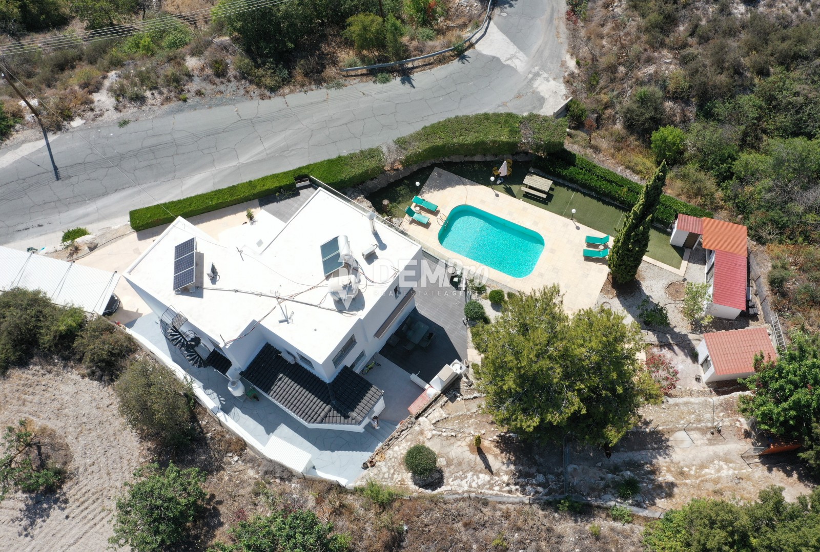 4 Bedroom Villa in Armou - Paphos  