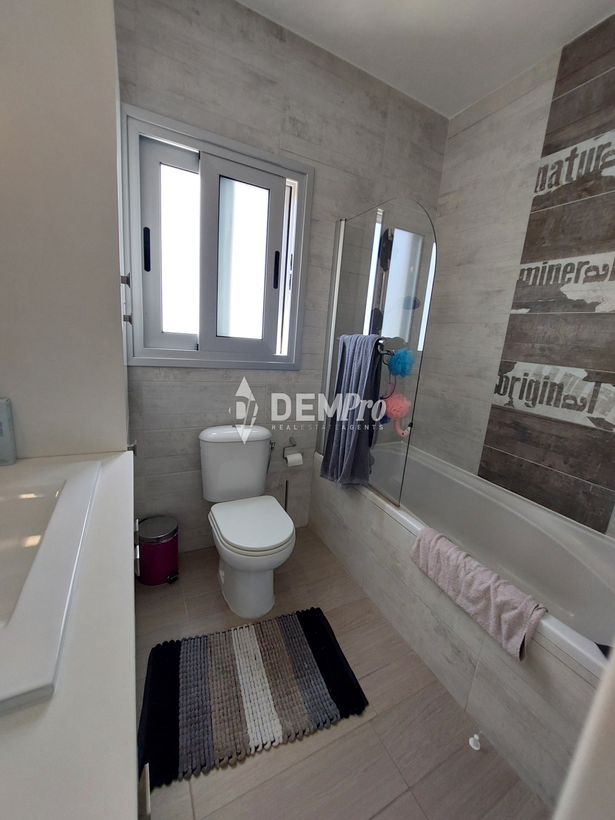 4 Bedroom Villa in Armou - Paphos  