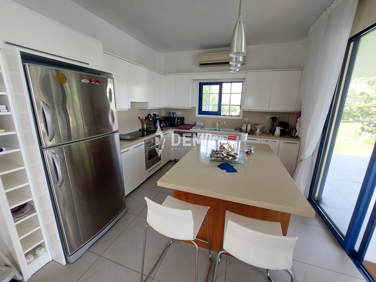 For Sale 5 Bedroom Beachfront Villa in Timi - Paphos 