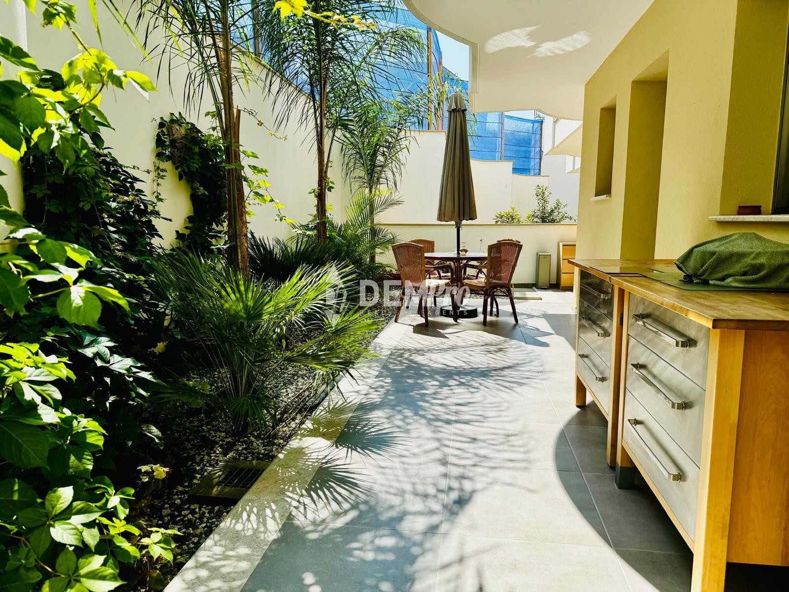 For Sale 2 Bedroom Apartment in Kato Paphos- Universal 