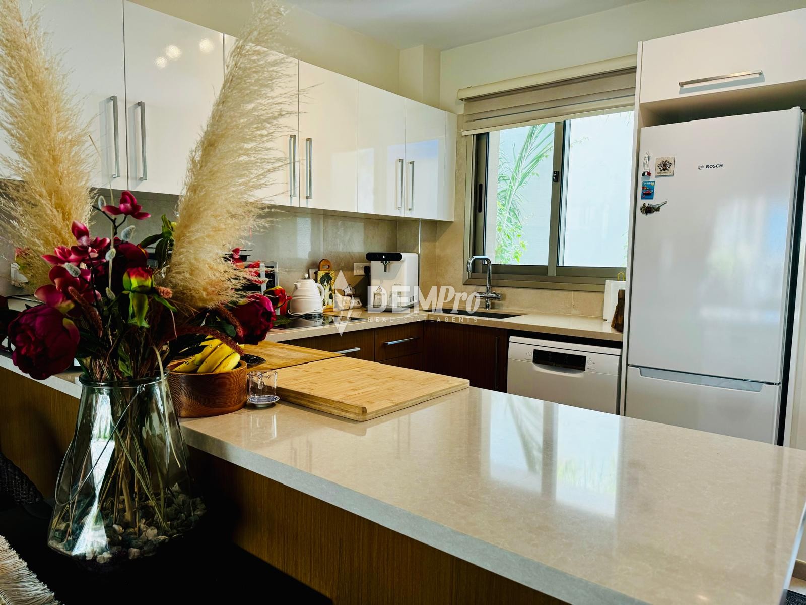 For Sale 2 Bedroom Apartment in Kato Paphos- Universal 