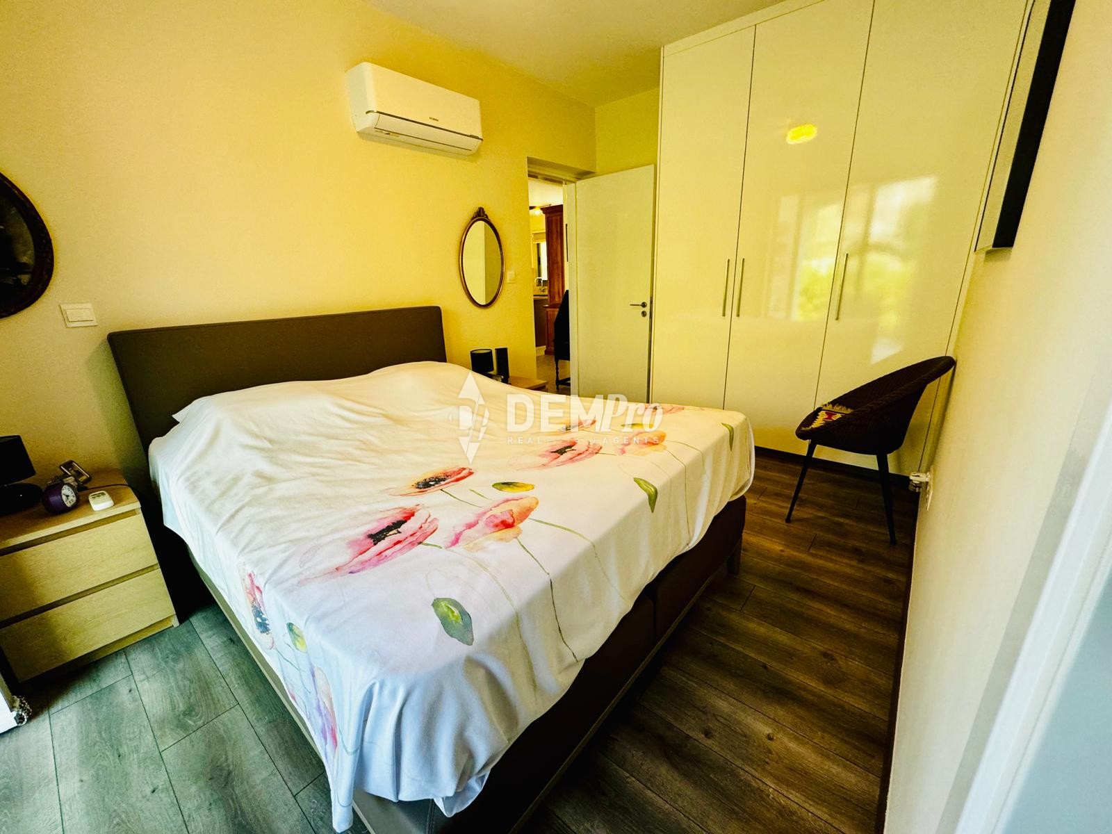 For Sale 2 Bedroom Apartment in Kato Paphos- Universal 