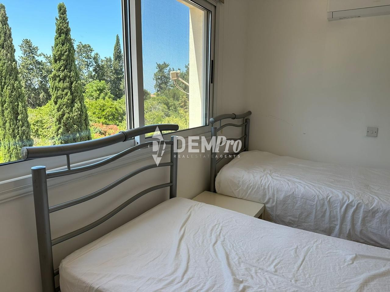 For Sale 2 Bedroom Townhouse in Kato Paphos